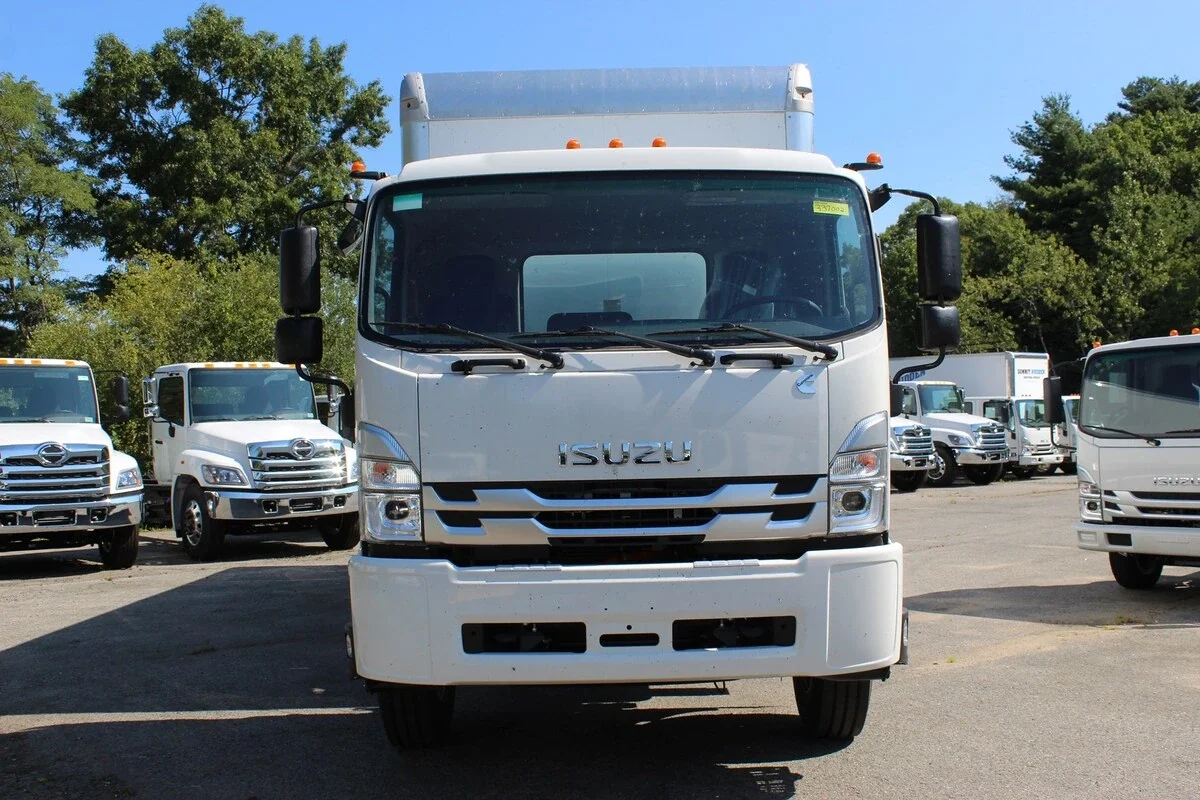 2025 Isuzu FVR - image 2