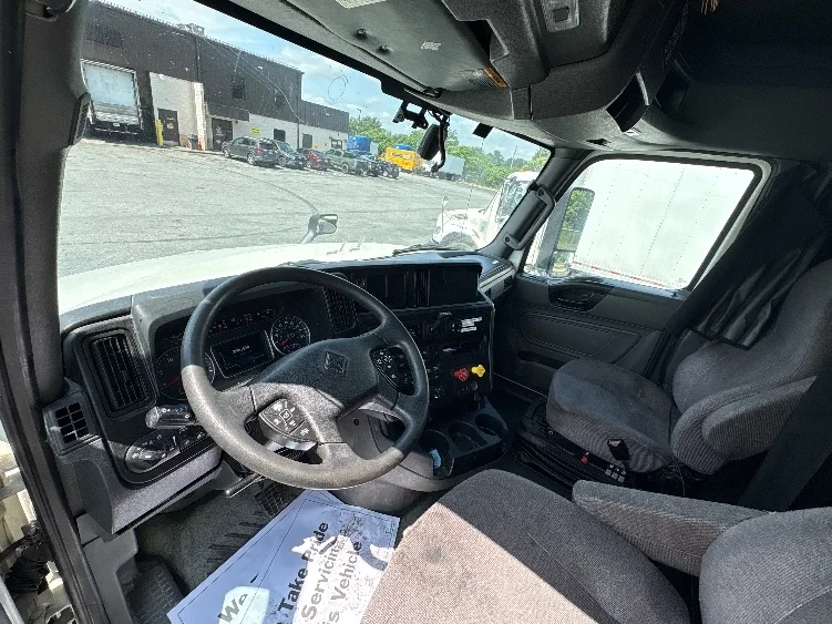 2020 International LT in Montgomery, NY — photo 10