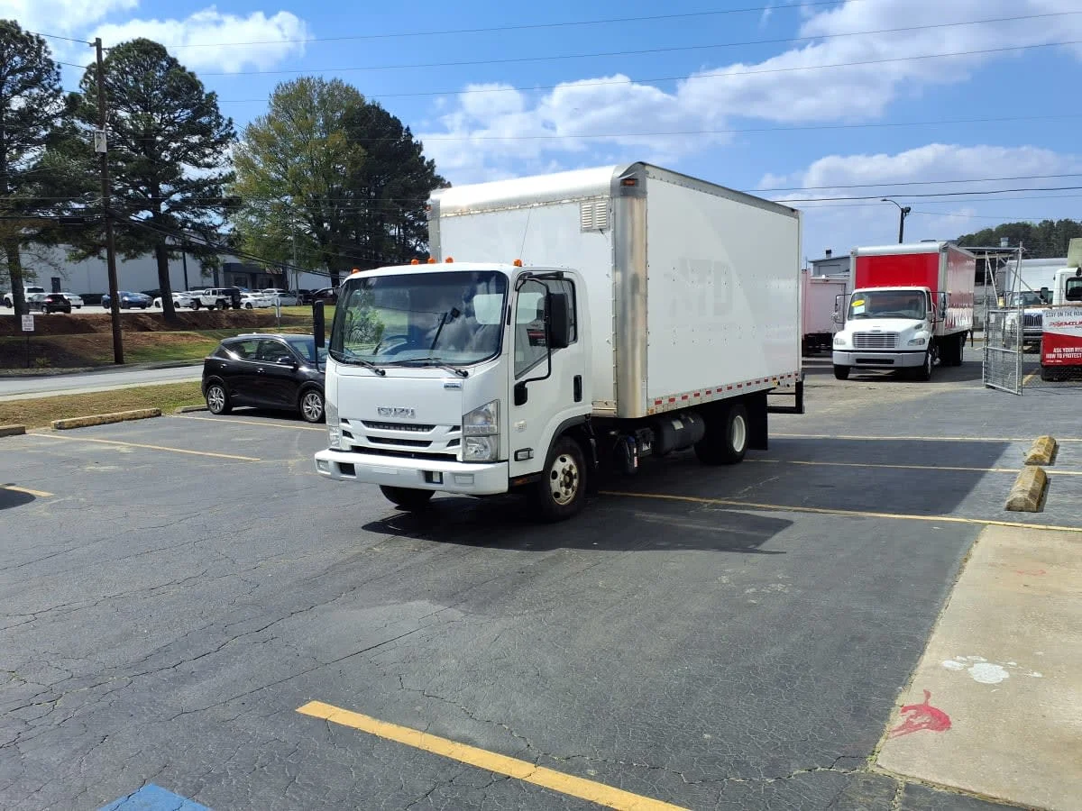 2020 Isuzu NPR - image 3