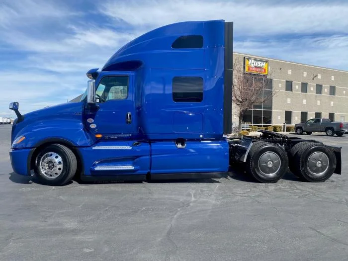 2026 International LT - image 9