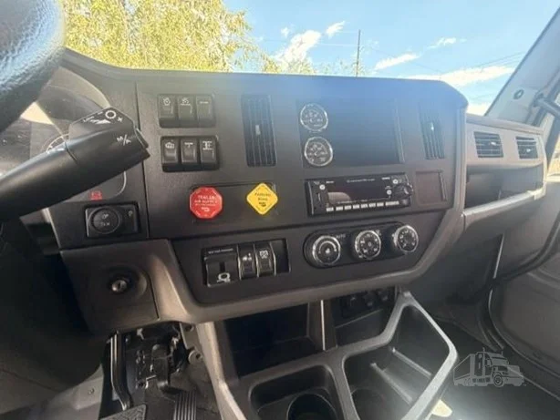 2024 Peterbilt 536 in St. George, UT — photo 10