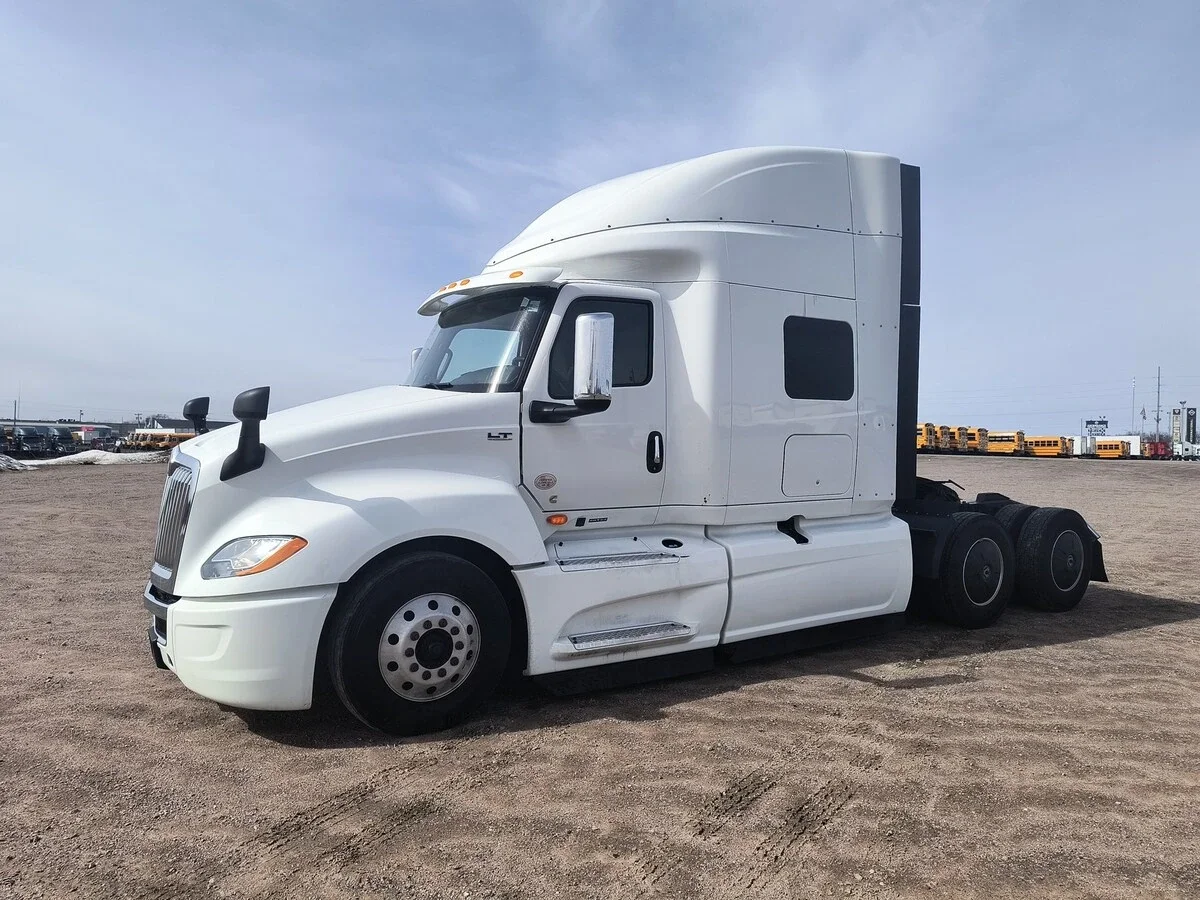2022 International LT in Marshfield, WI