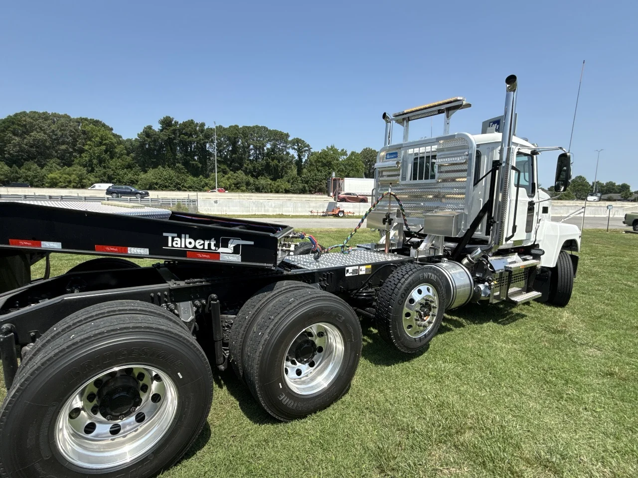 2027 Mack Pinnacle in Chesapeake, VA — photo 11