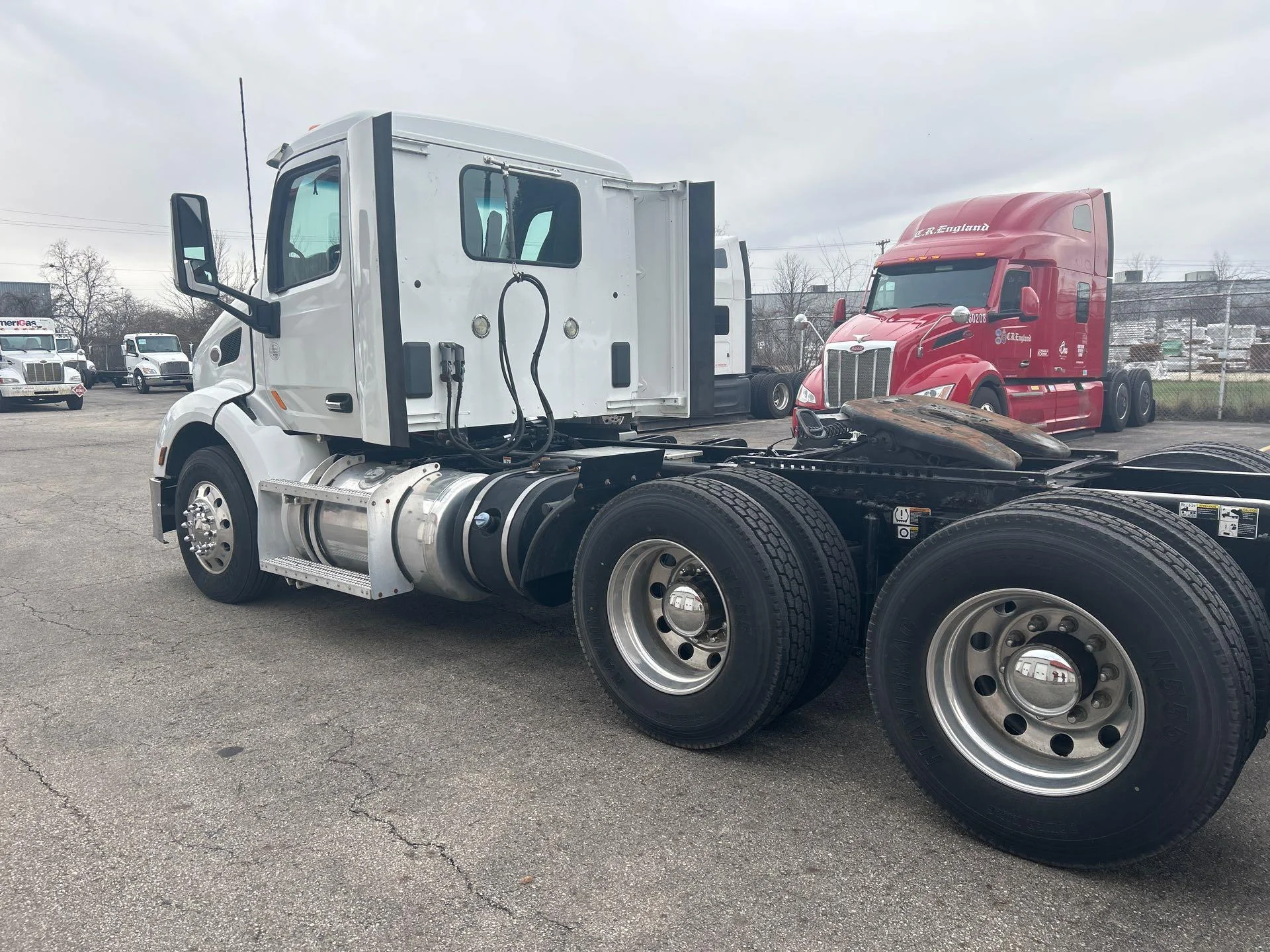 2019 Peterbilt 579 - image 5