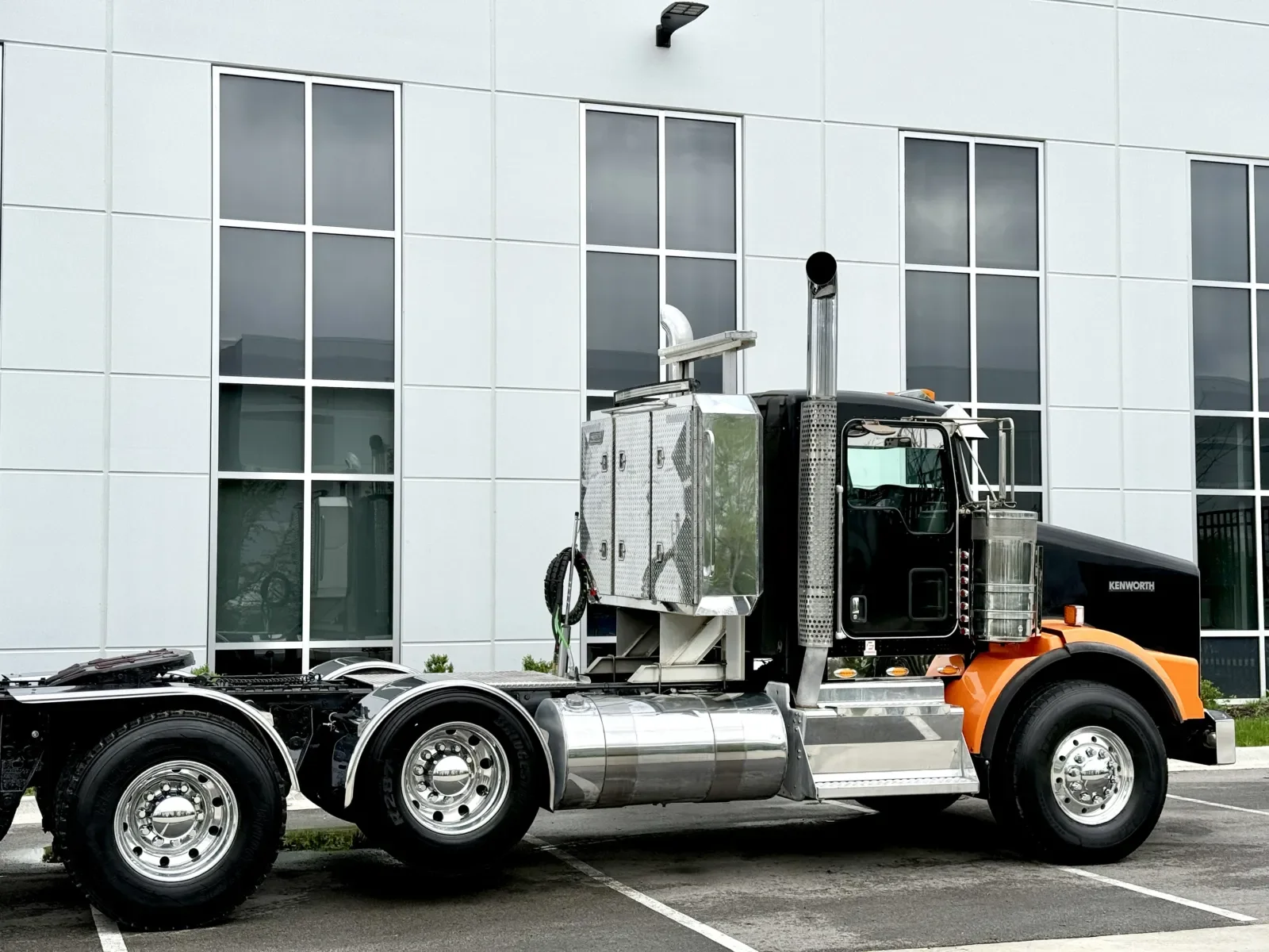 2012 Kenworth T800 - image 7