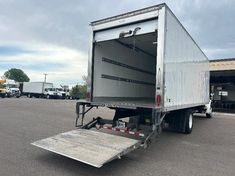 2022 Freightliner eM2 in Brooklyn Park, MN — photo 9