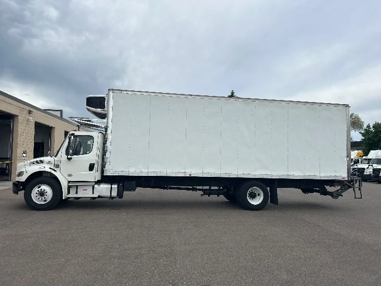 2022 Freightliner eM2 in Brooklyn Park, MN — photo 4
