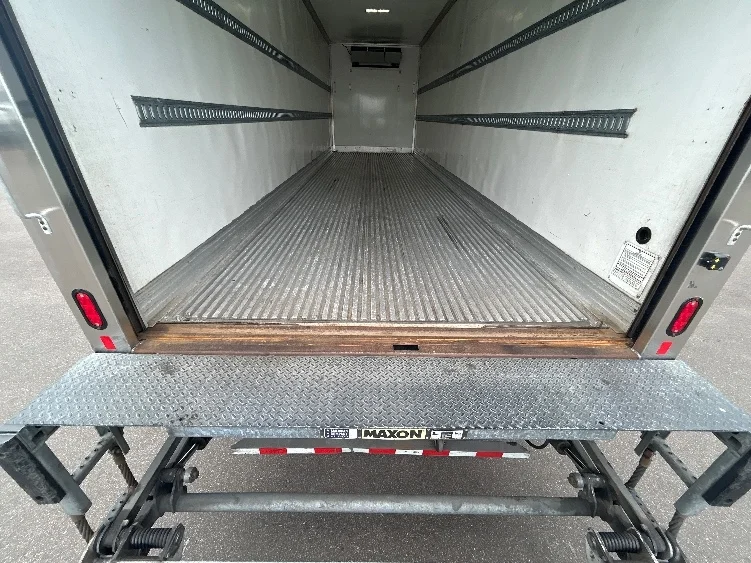 2022 Freightliner eM2 in Brooklyn Park, MN — photo 10
