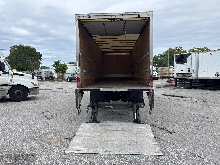 2019 Freightliner eM2 in Pompano Beach, FL — photo 9