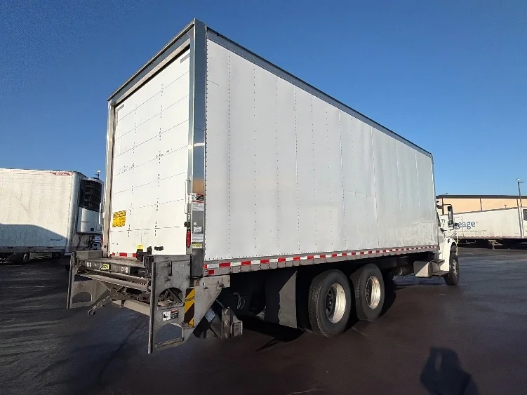 2020 Freightliner M2 106 - image 6