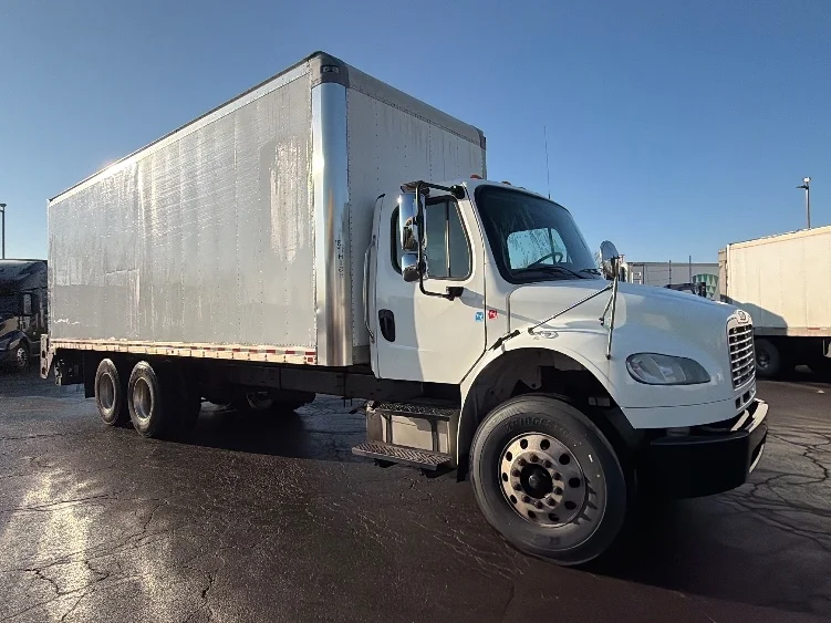 2020 Freightliner M2 106 - image 3