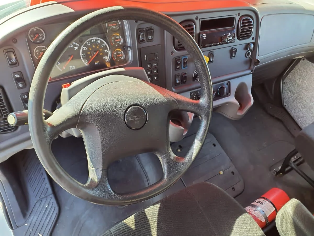 2019 Freightliner M2 106 in Tacoma, WA — photo 7
