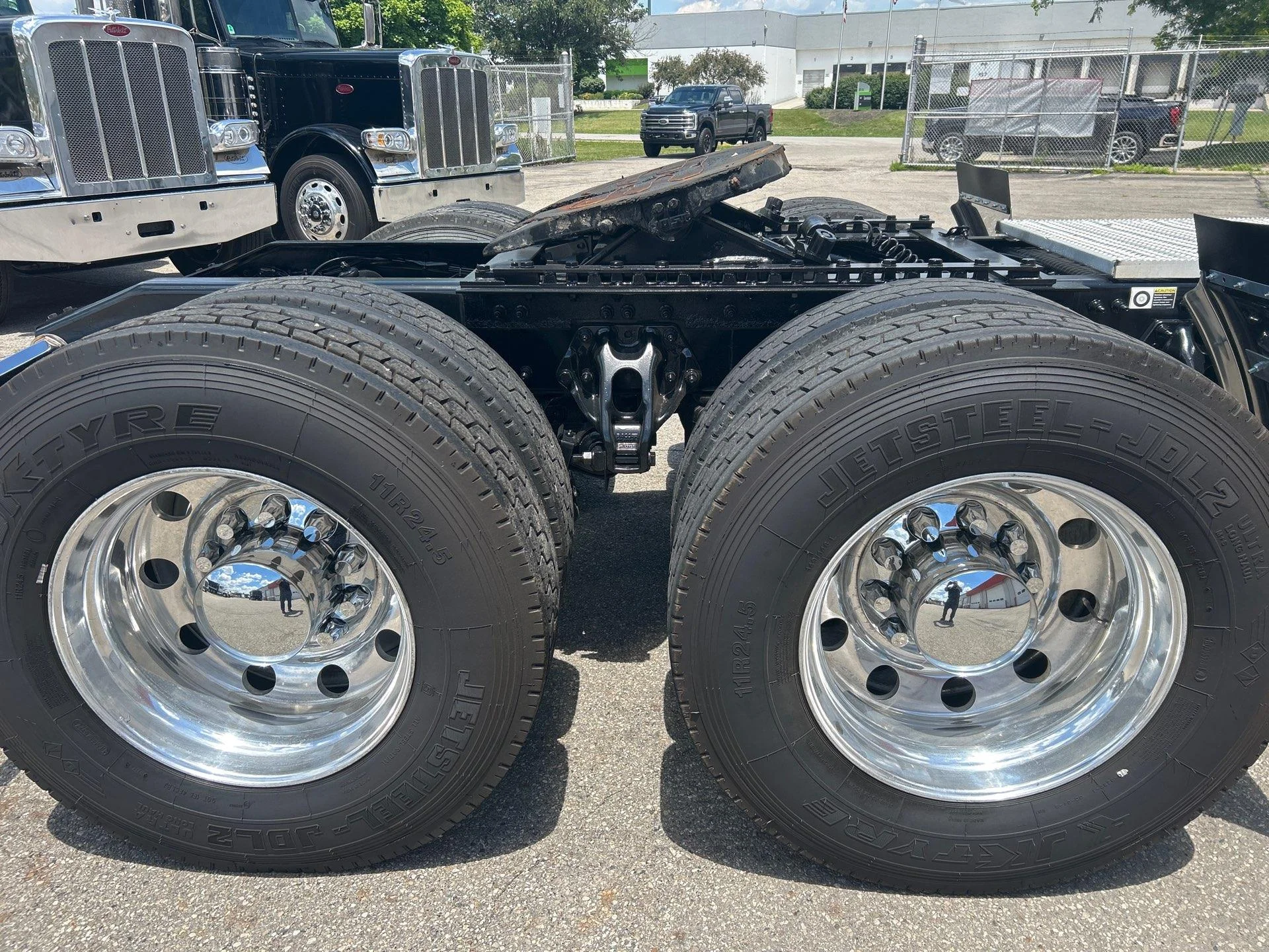 2020 Peterbilt 389 in Etna, OH — photo 7
