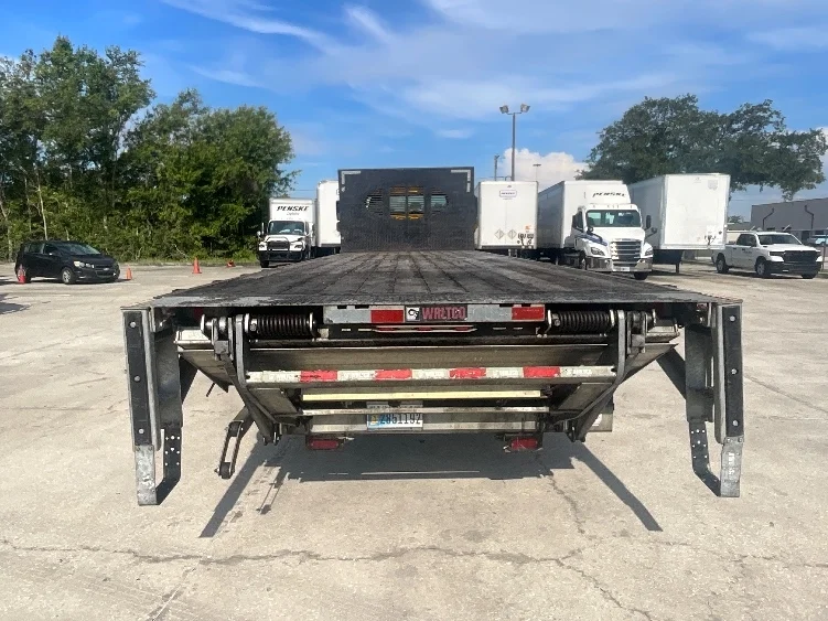 2020 Freightliner M2 106 in Tampa, FL — photo 7