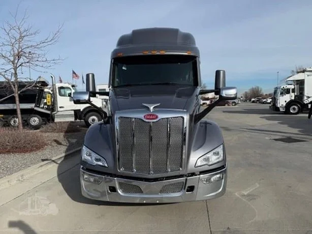 2024 Peterbilt 579 in Salt Lake City, UT — photo 2