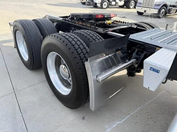 2024 Peterbilt 579 in Salt Lake City, UT — photo 4