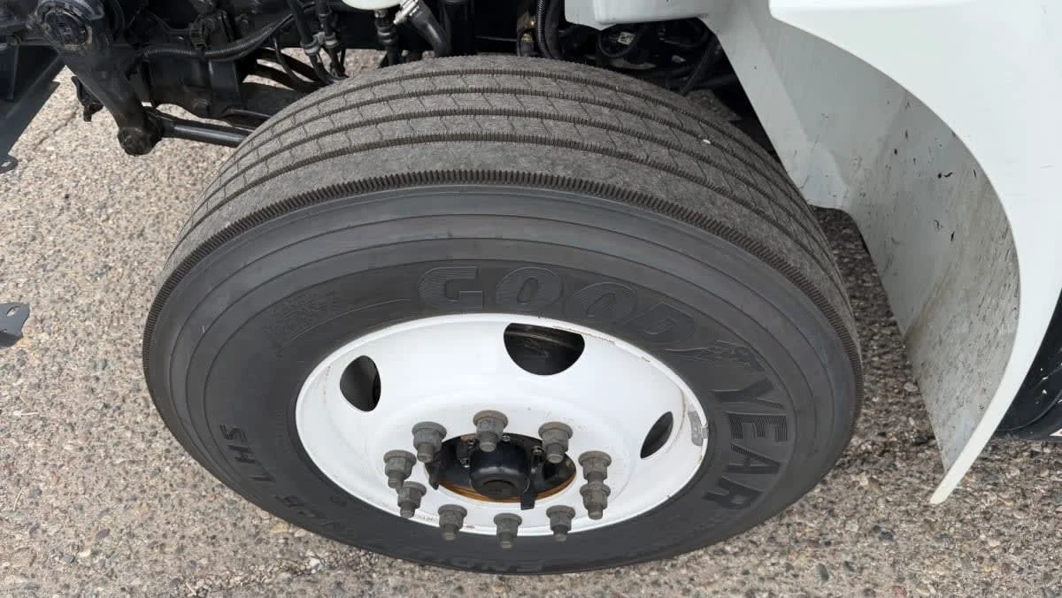 2019 International 4300 in Phoenix, AZ — photo 16