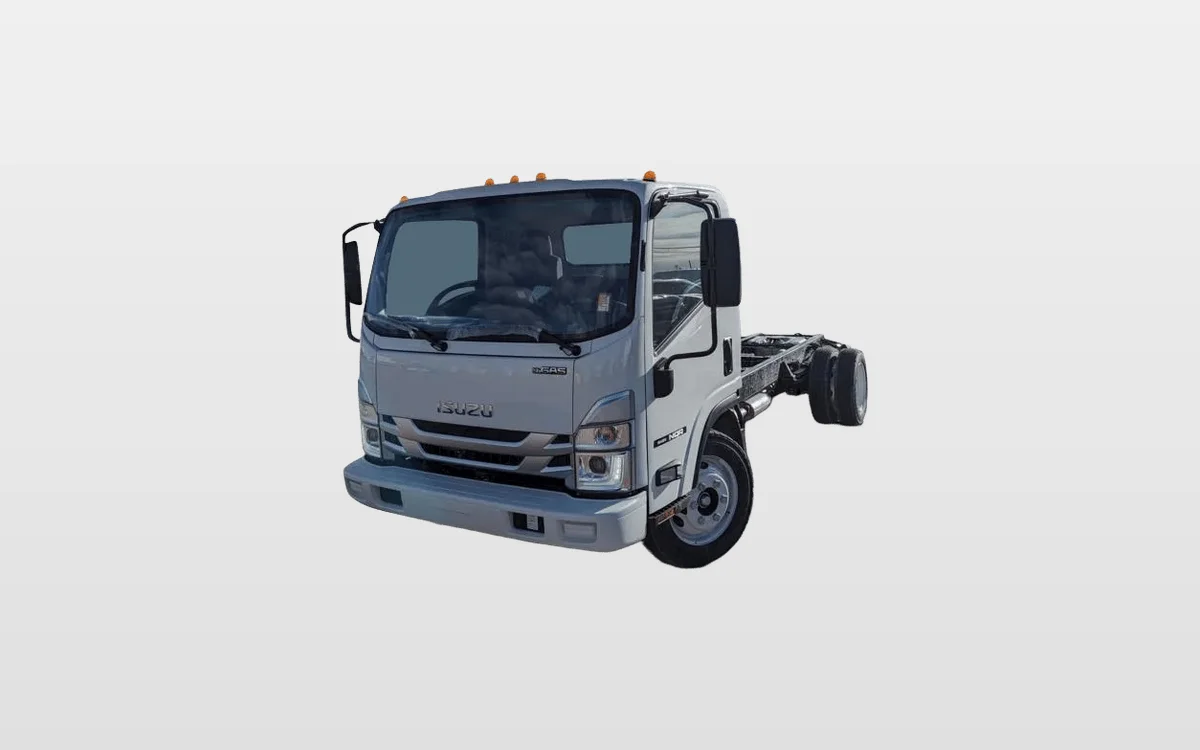 2025 Isuzu NQR - image 1