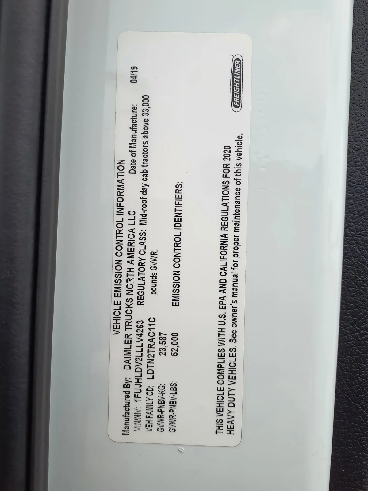 2020 Freightliner Cascadia in Oak Creek, WI — photo 10