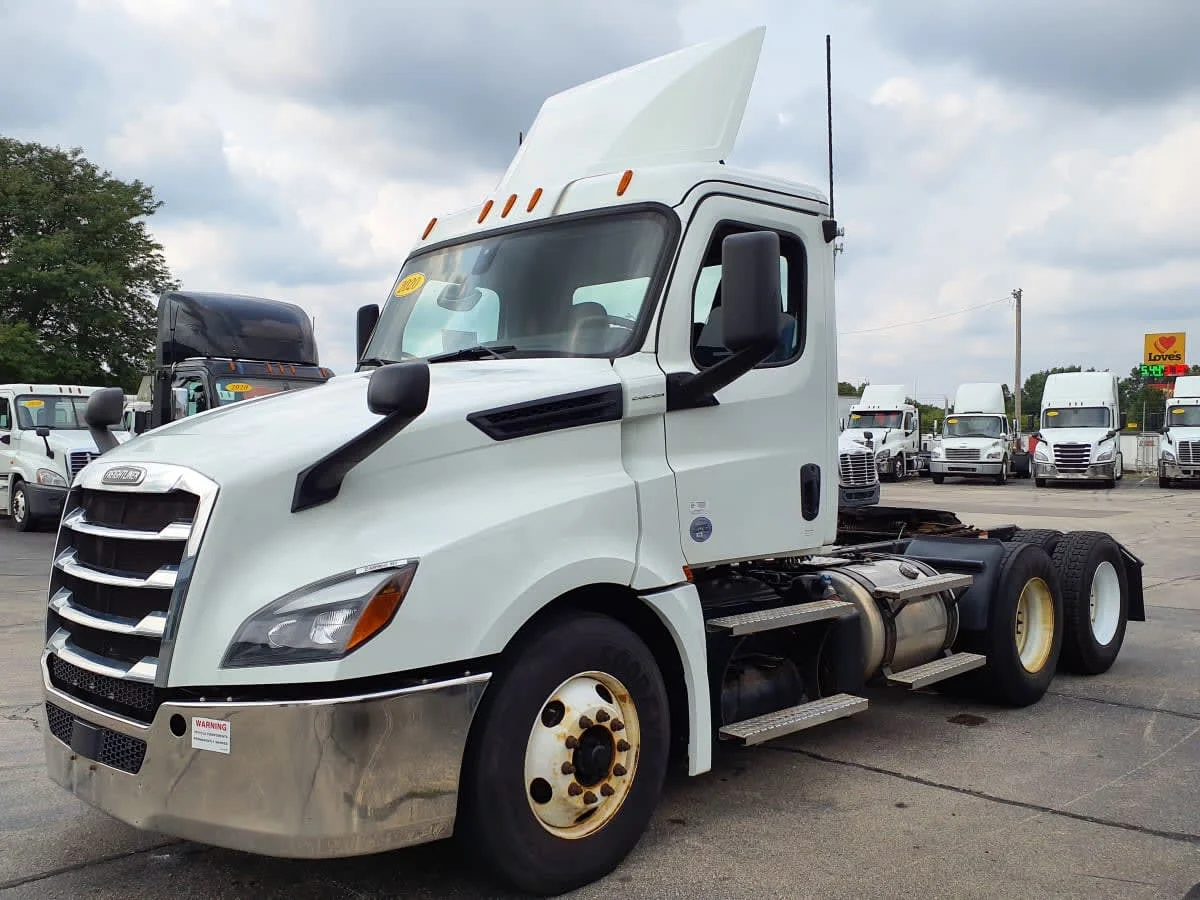 2020 Freightliner Cascadia