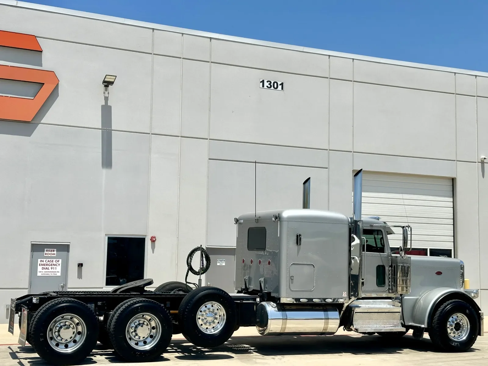 2020 Peterbilt 389 in Hutchins, TX — photo 5