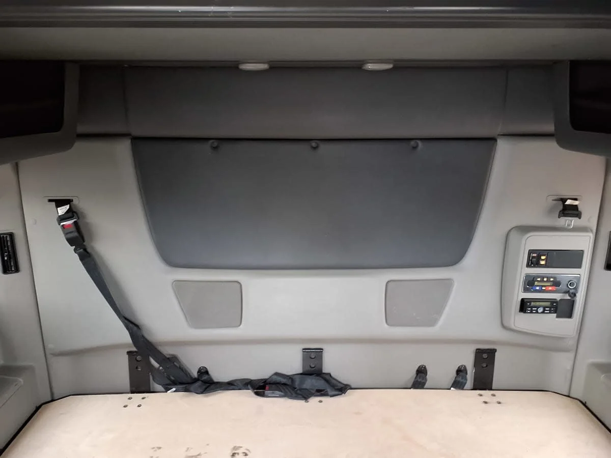 2019 International LT in Dallas, TX — photo 8