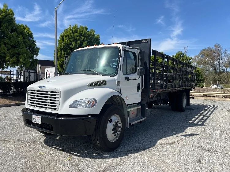 2021 Freightliner M2 106 in Torrance, CA — photo 3