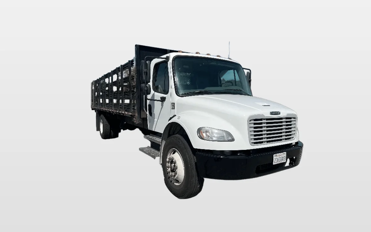 2021 Freightliner M2 106 - image 1