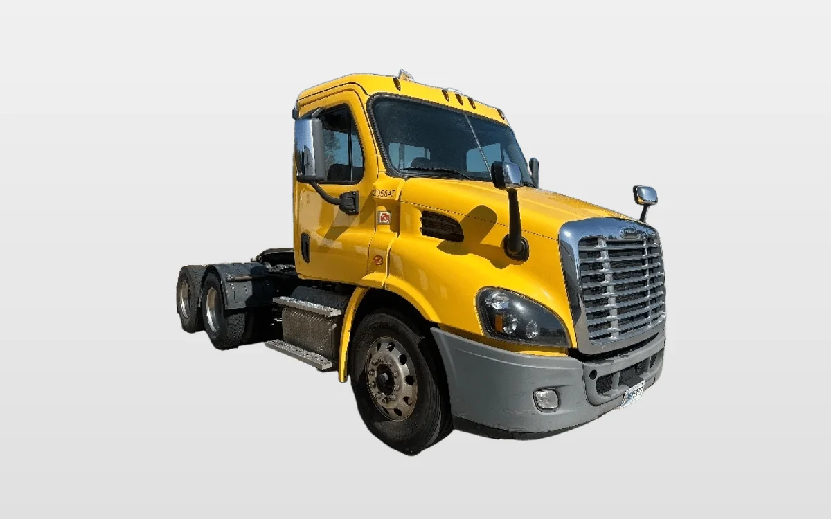 2019 Freightliner - image 1