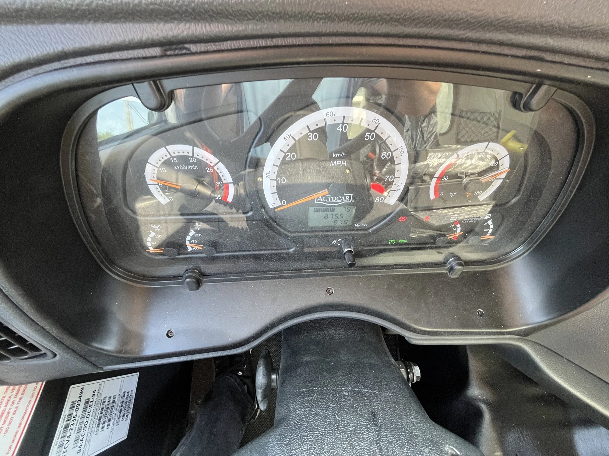 2025 Autocar — photo 3