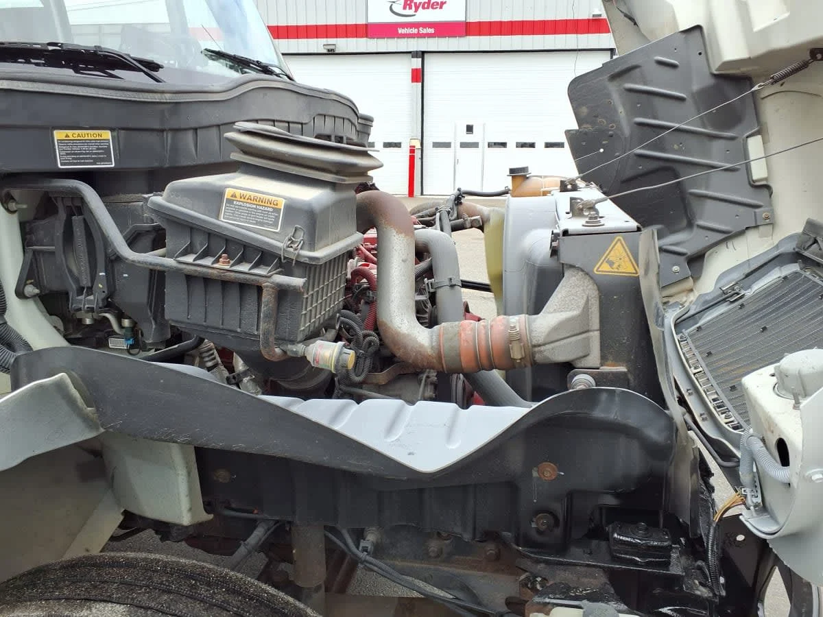 2019 International 4300 in Salisbury, MA — photo 16