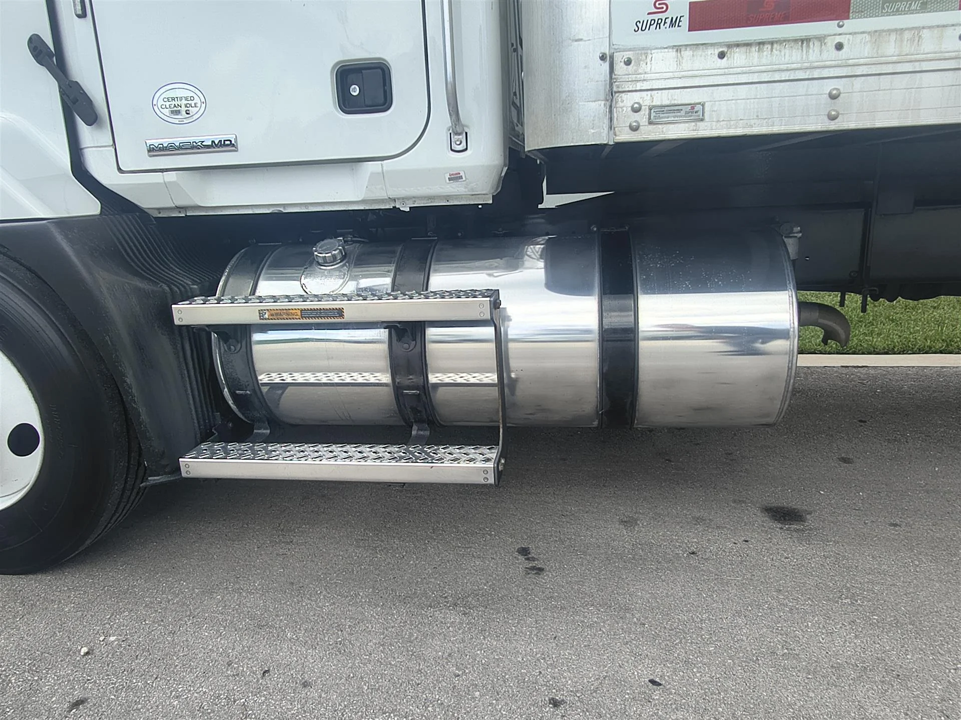 2022 Mack in Fort Lauderdale, FL — photo 10