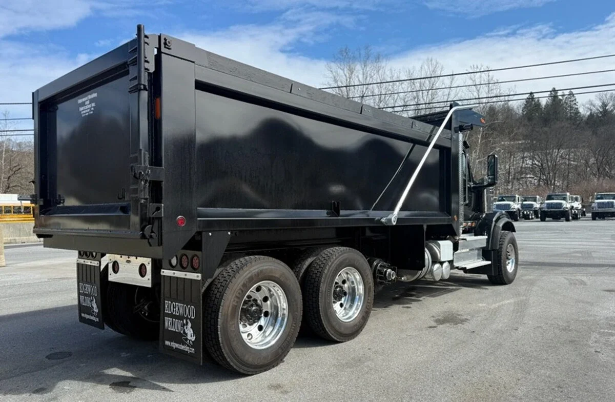 2026 International HX - image 4