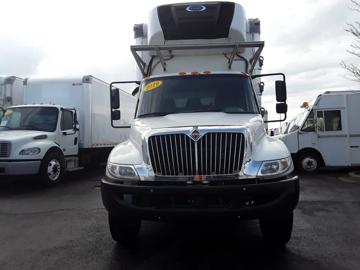 2019 International 4300 in Bolingbrook, IL — photo 2