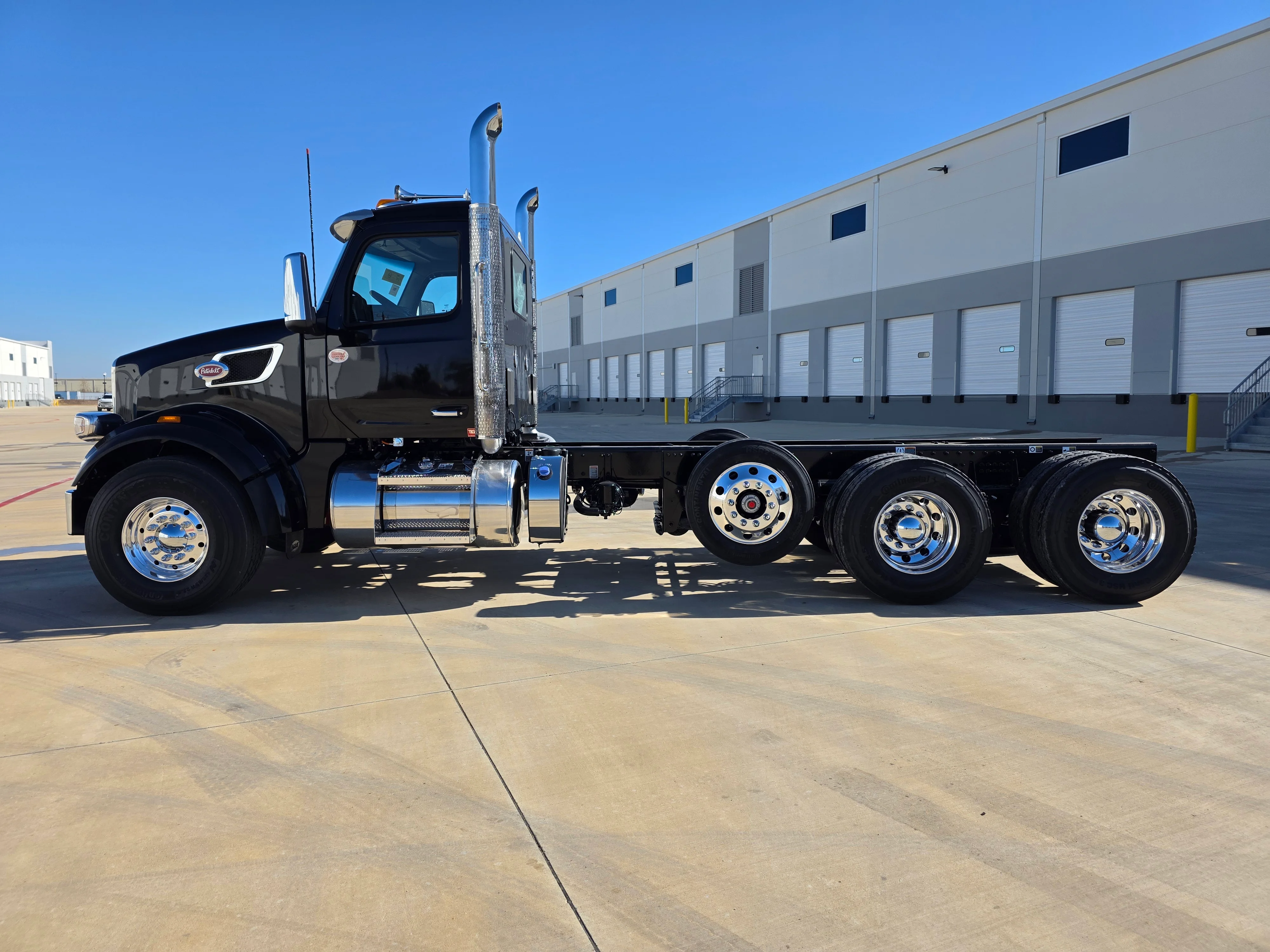 2026 Peterbilt 567 in Harlan, IA — photo 2