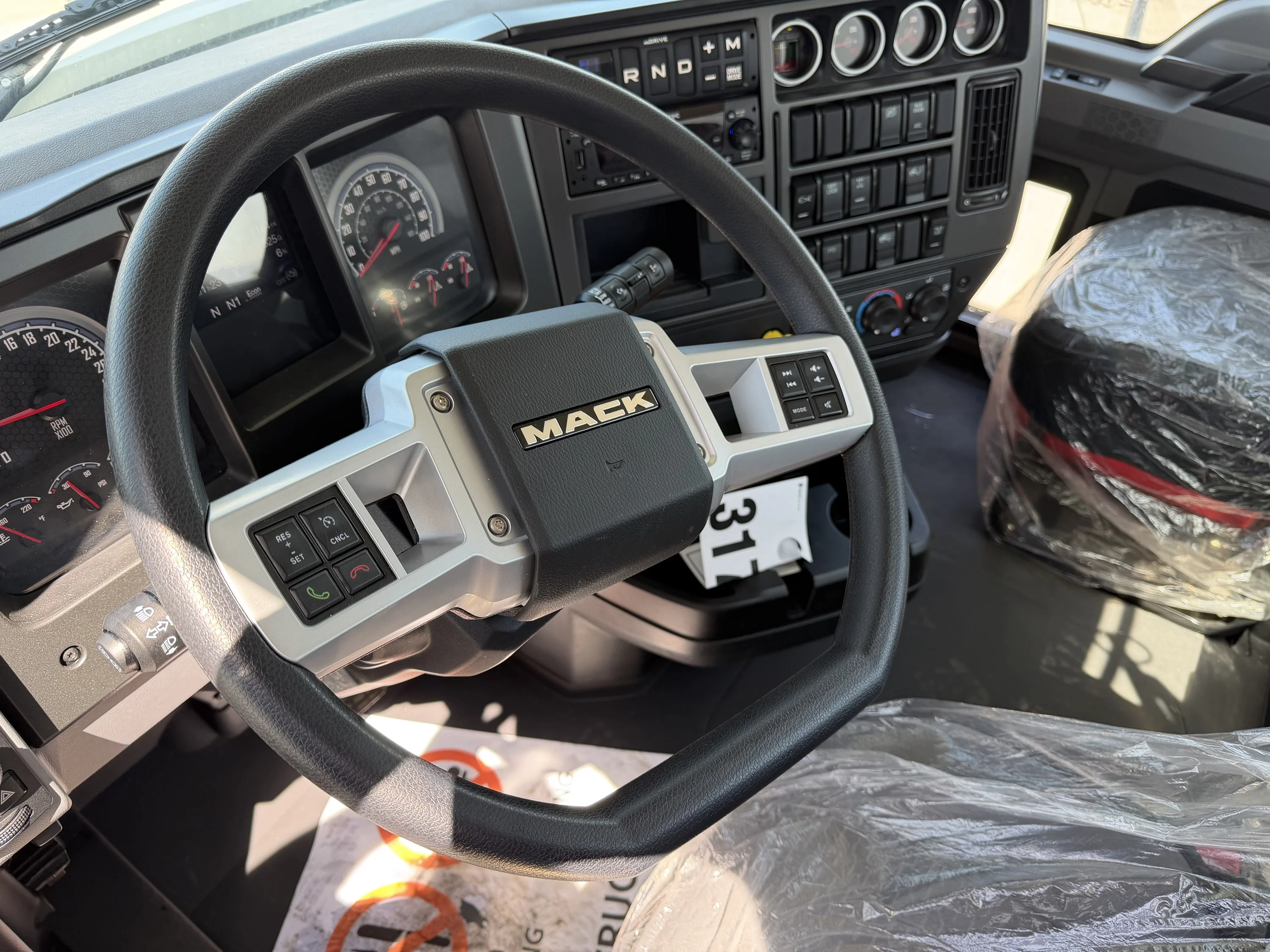 2026 Mack Anthem in Cahokia, IL — photo 9