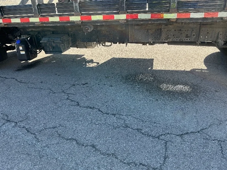 2022 Isuzu NRR in Albany, NY — photo 5