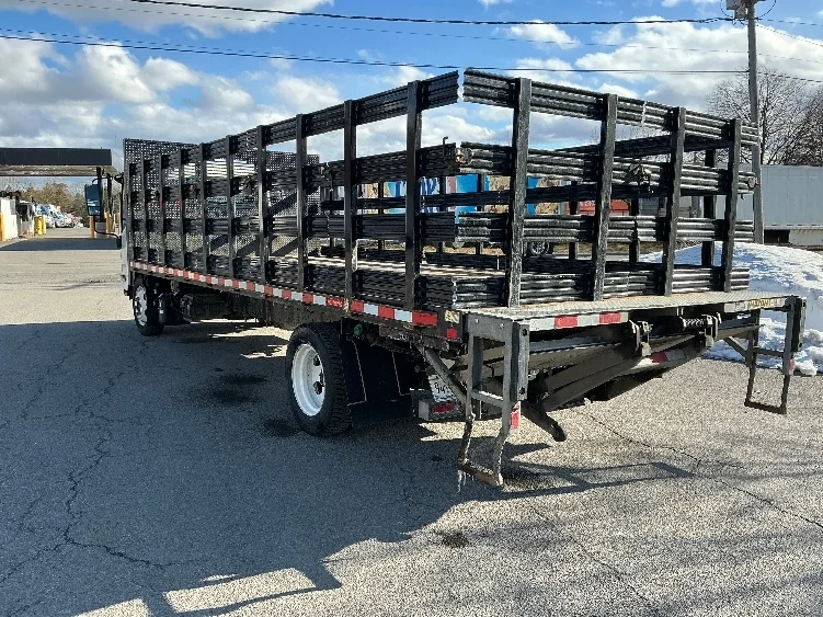 2022 Isuzu NRR in Albany, NY — photo 6