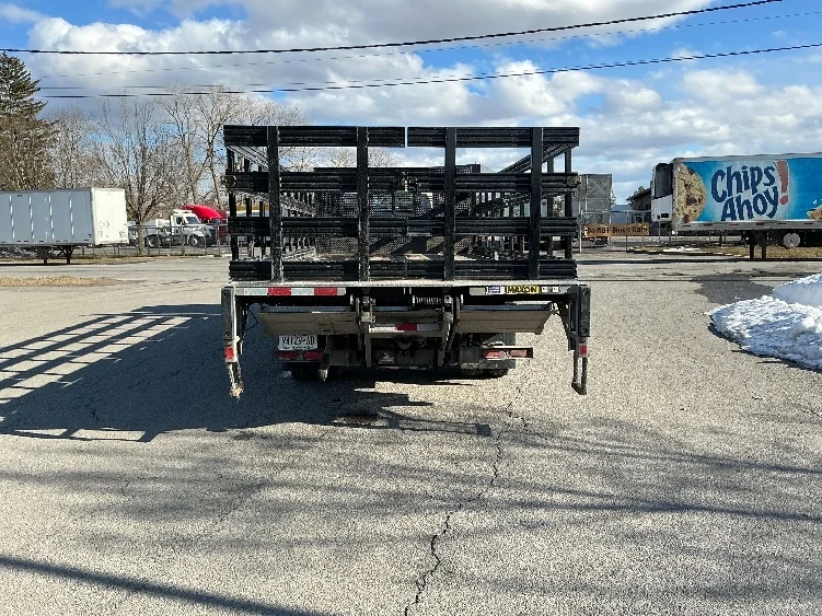 2022 Isuzu NRR in Albany, NY — photo 7