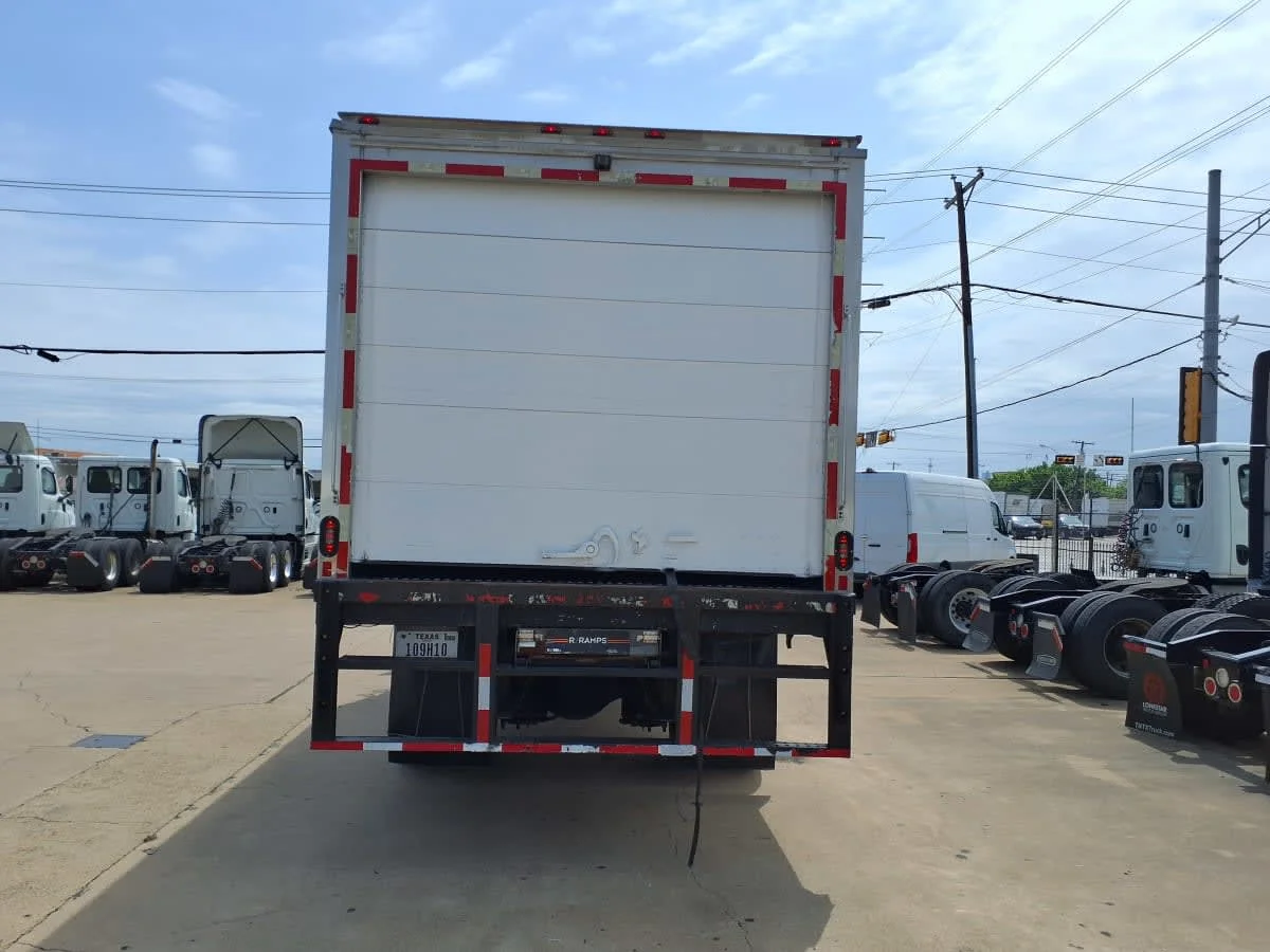 2019 International 4300 in Dallas, TX — photo 5