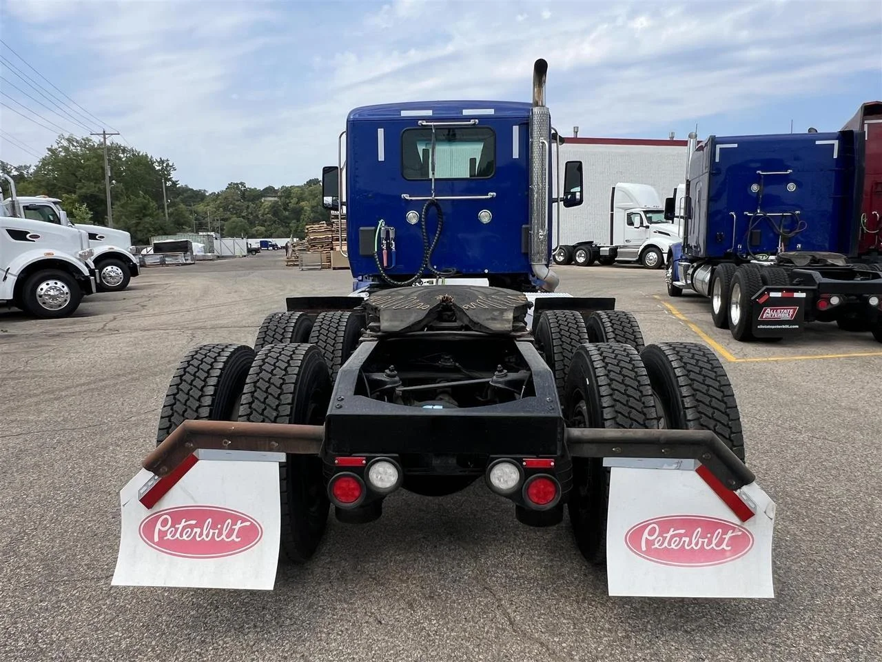 2022 Peterbilt 579 in South St. Paul, MN — photo 5
