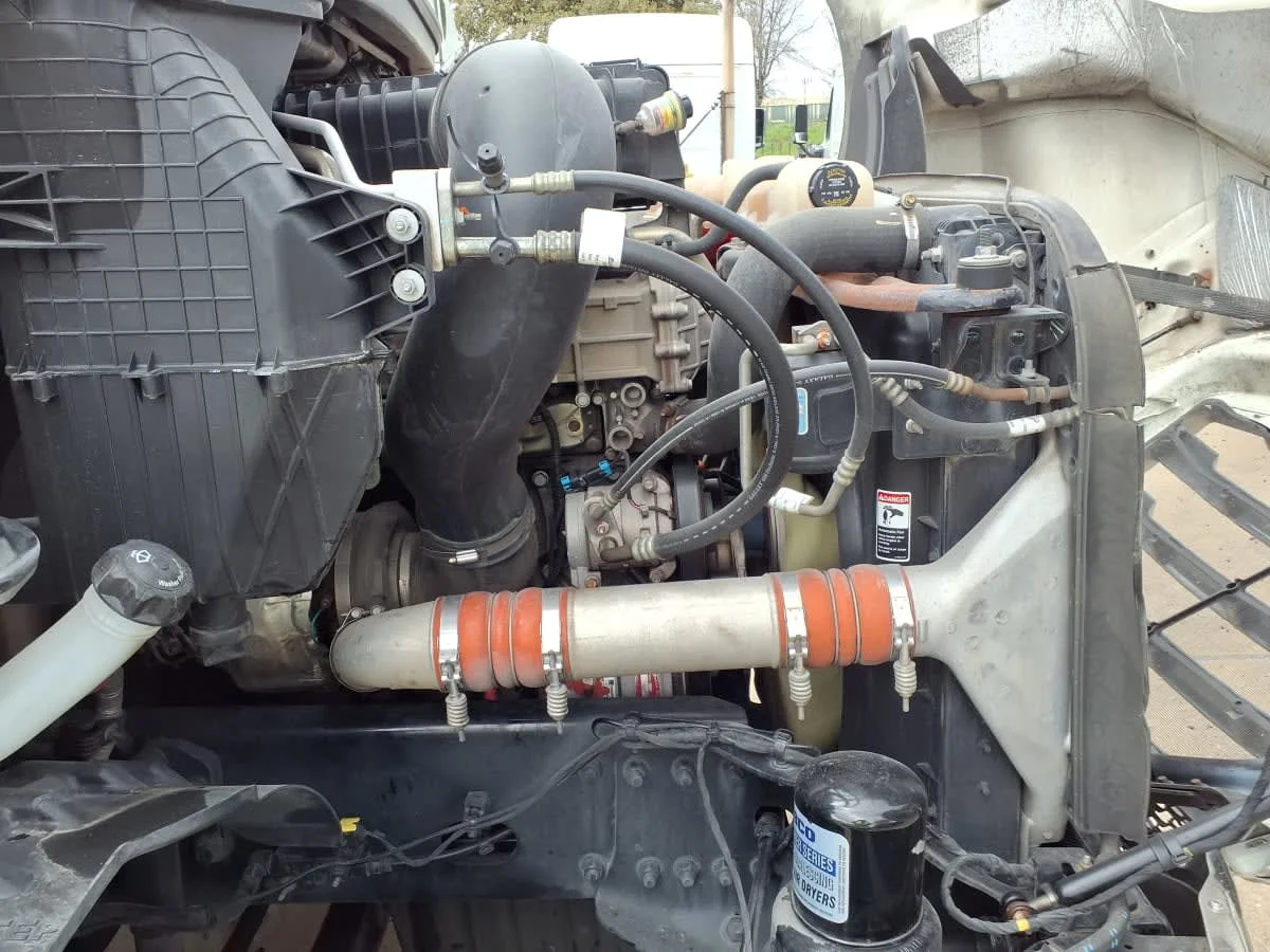 2020 Freightliner Cascadia - image 9