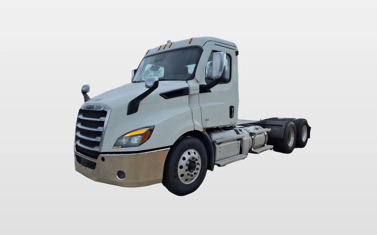 2020 Freightliner Cascadia - image 1