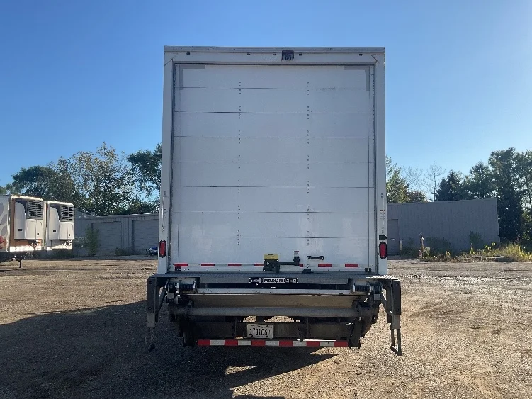 2019 Freightliner M2 106 - image 7