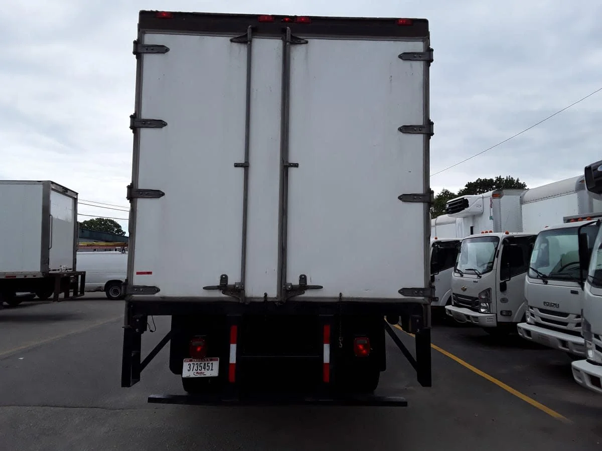 2015 Freightliner M2 112 - image 5