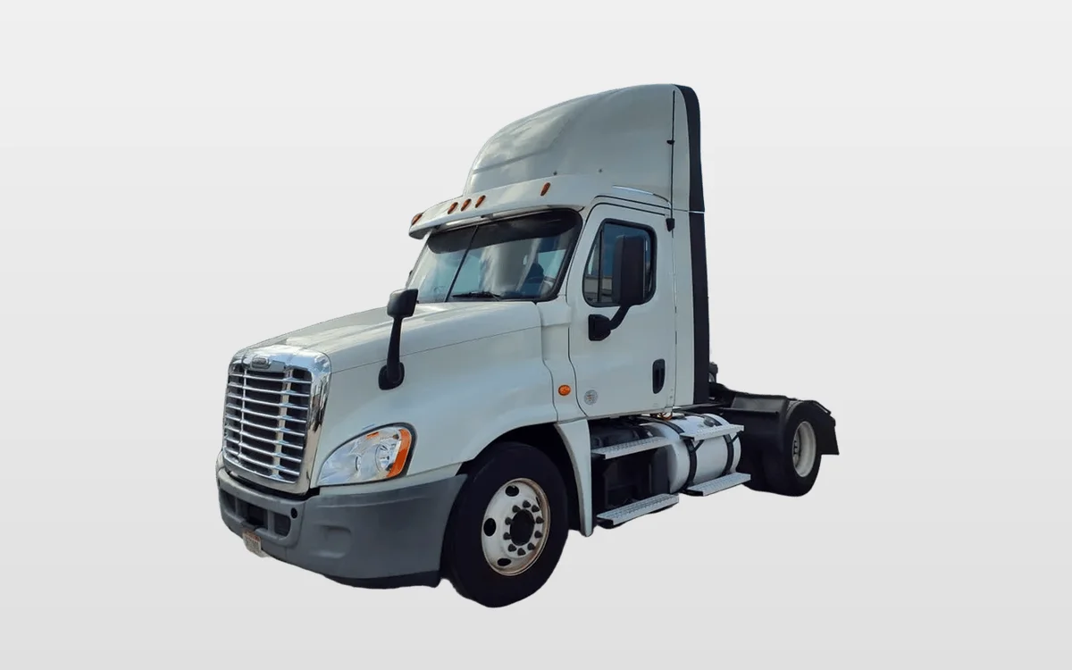 2019 Freightliner Cascadia - image 1