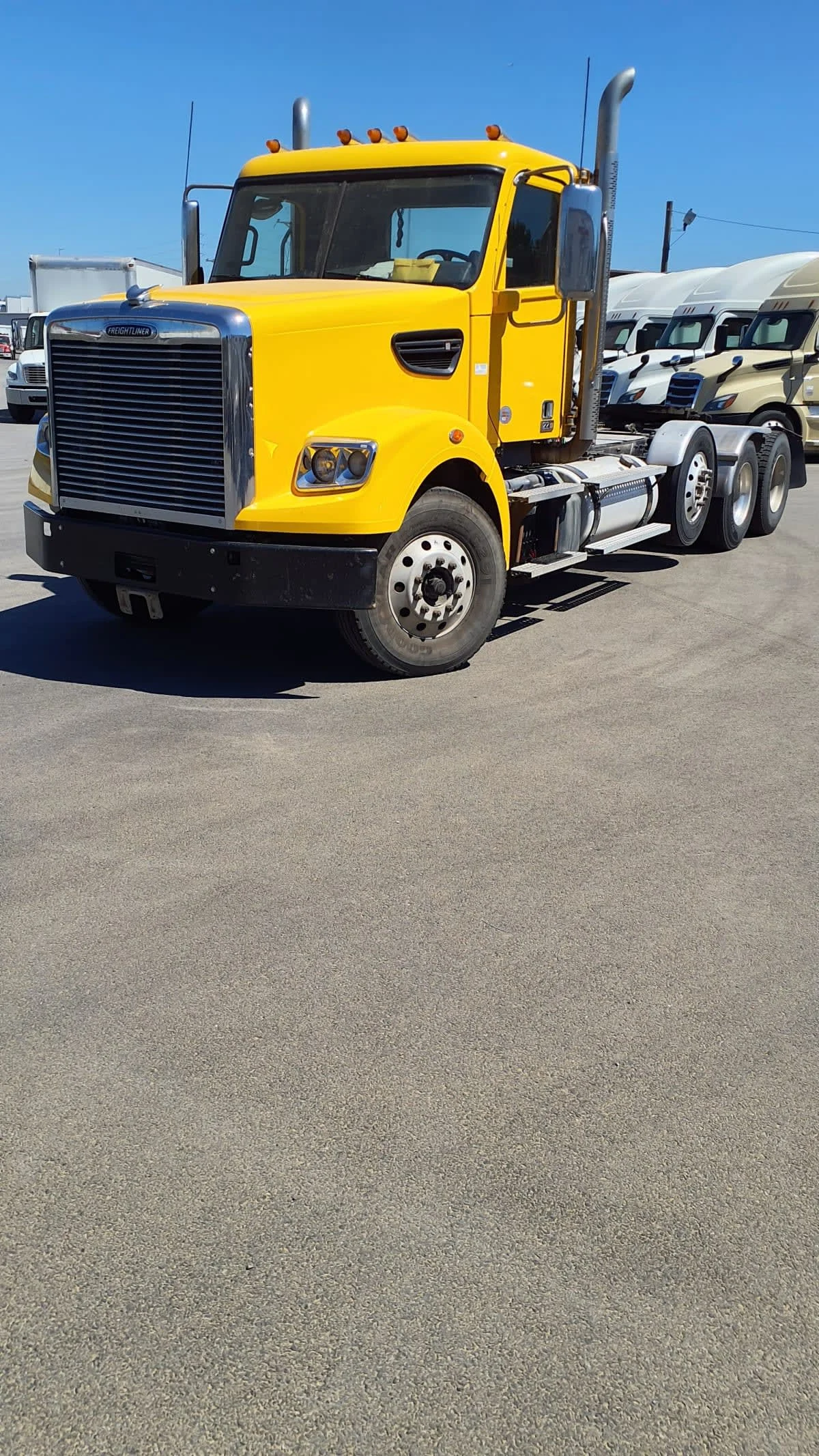 2020 Freightliner 122SD