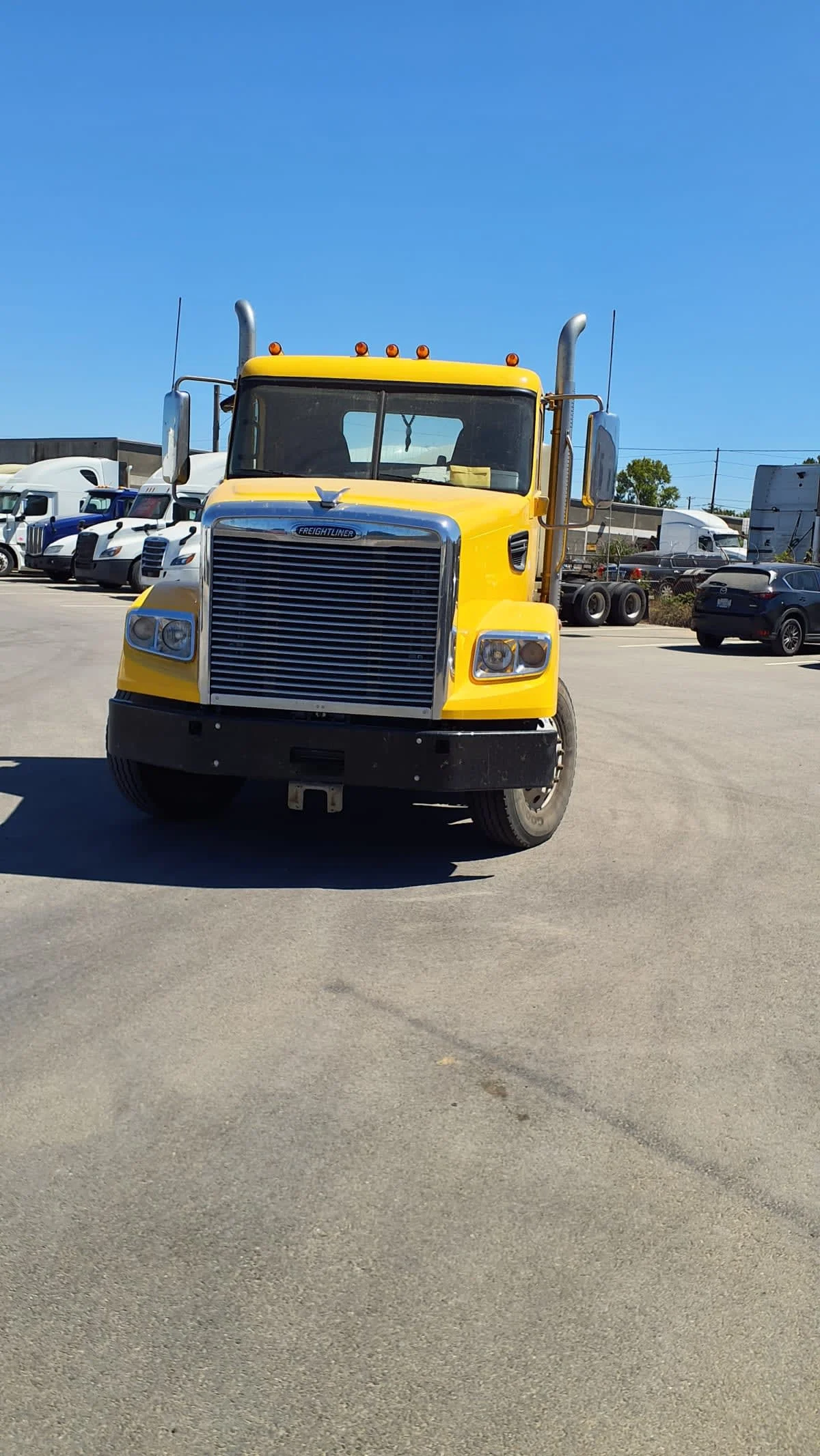 2020 Freightliner 122SD in Tacoma, WA — photo 2