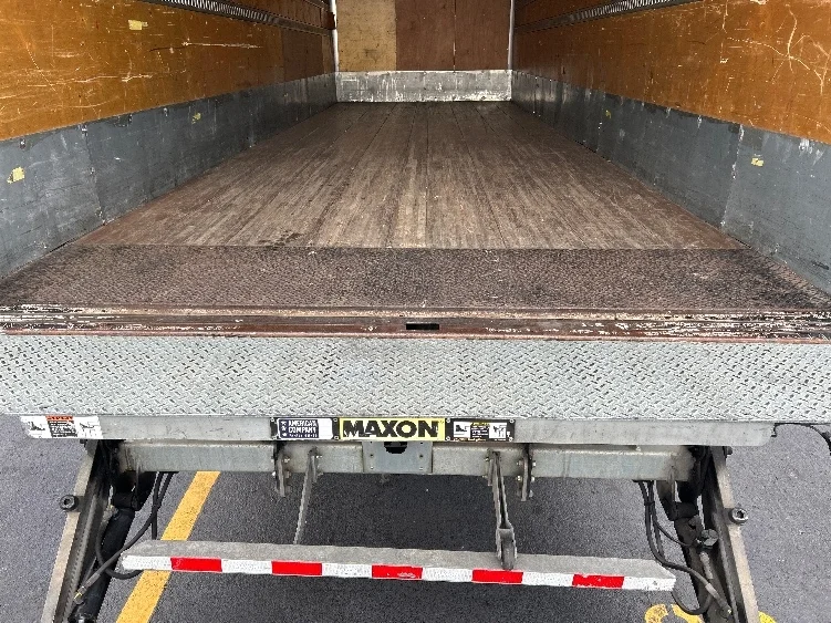 2021 Hino L6 in La Vergne, TN — photo 10