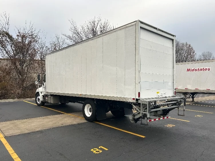 2021 Hino L6 in La Vergne, TN — photo 6